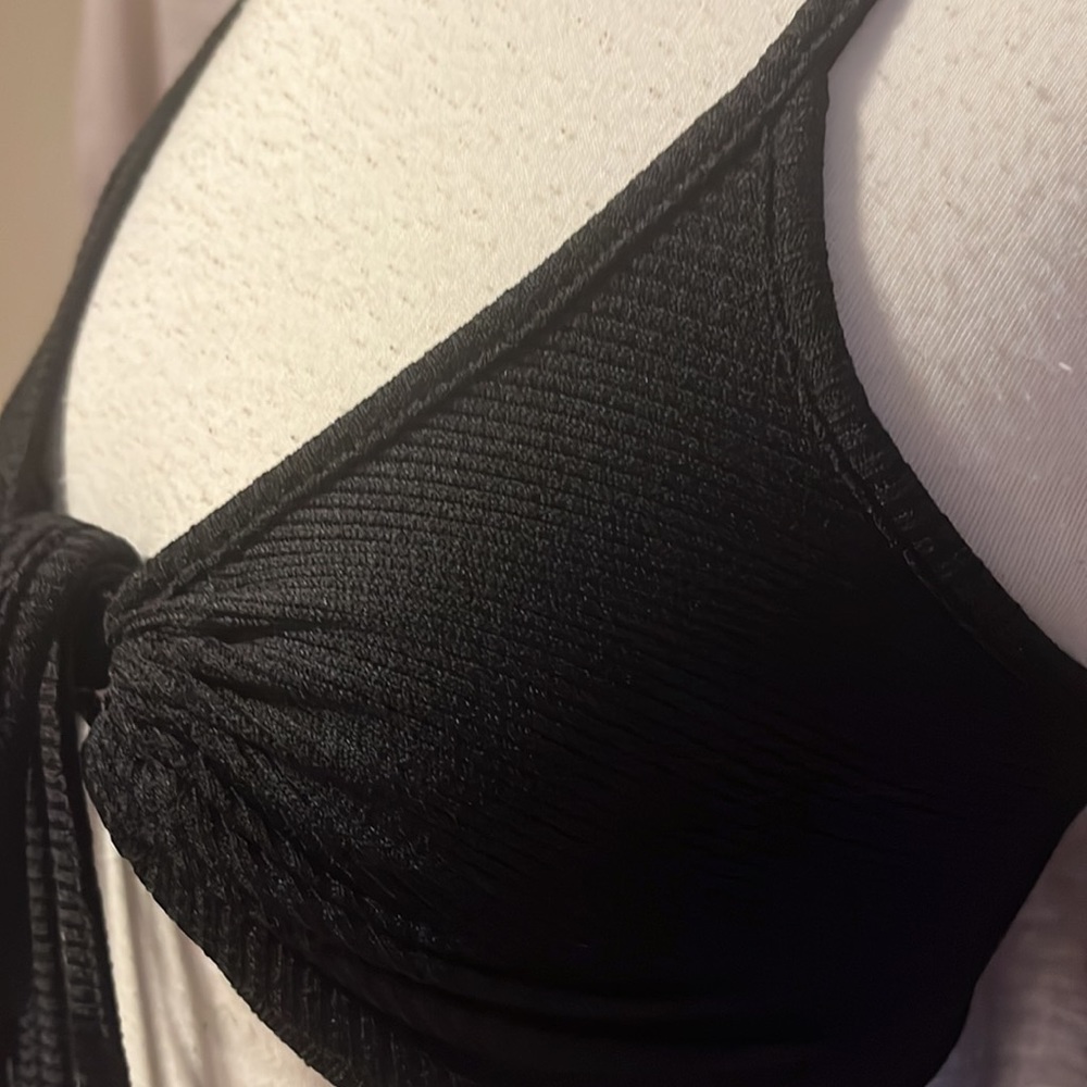 NWOT Nasty Gal Black cropped tank - Picture 3 of 6